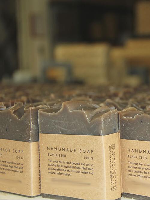 handmade-soap-oem-process